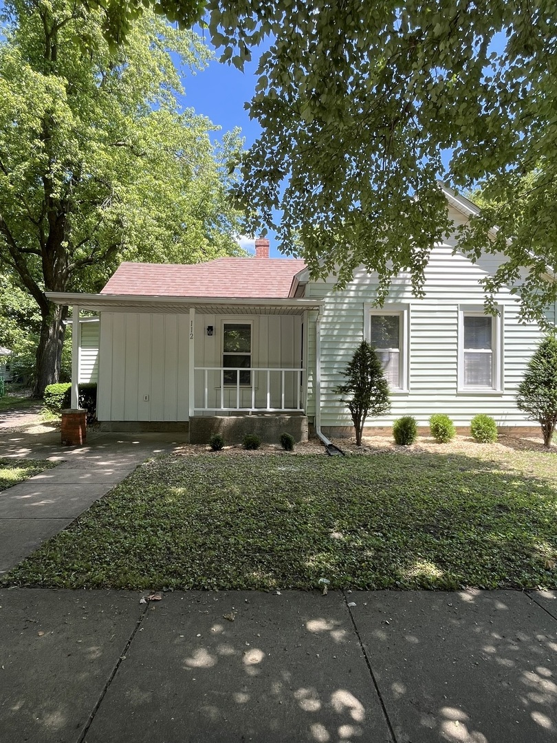 112 W 6th Street, Gridley, IL 61744