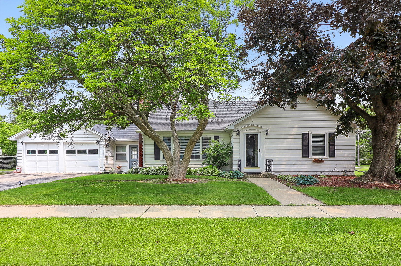 525 S Chase Street, Wheaton, IL 60187