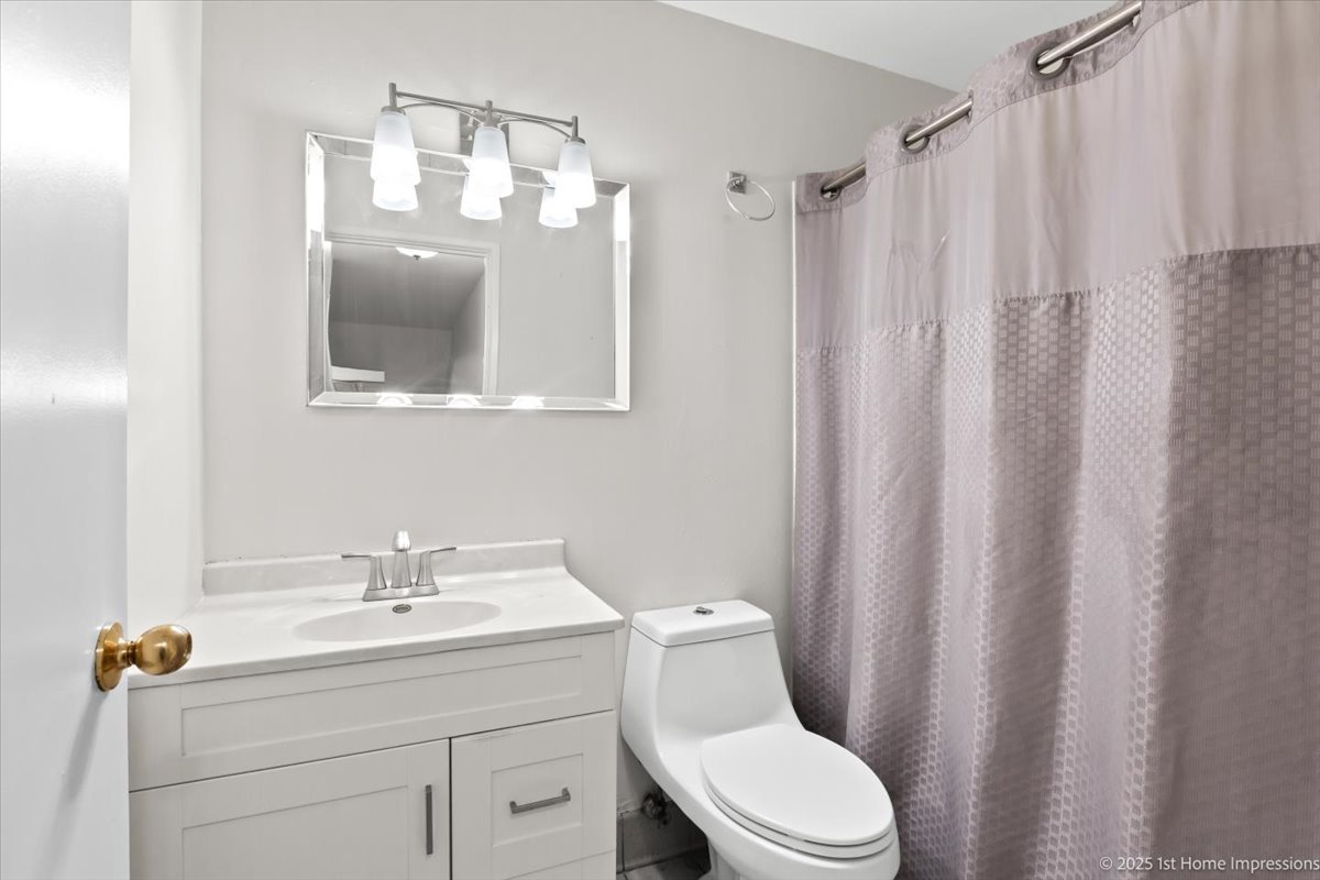9745 S Karlov Avenue #608, Oak Lawn, IL 60453