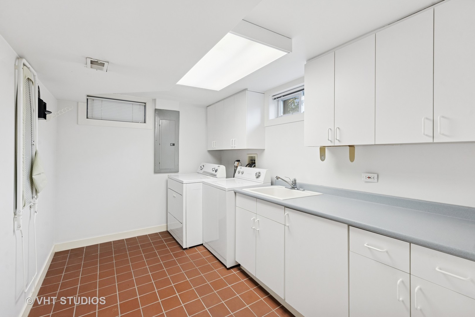 4941 Montgomery Avenue, Downers Grove, IL 60515