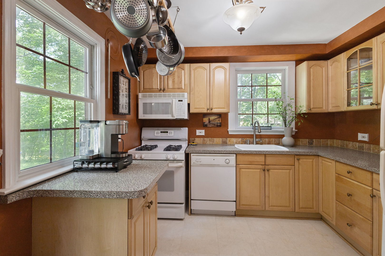 9014 W 123rd Street, Palos Park, IL 60464
