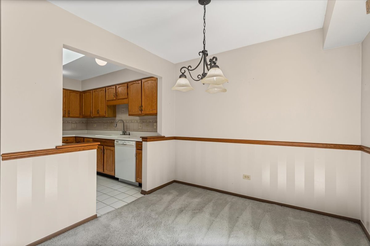 5355 Newport Drive #4-6C, Lisle, IL 60532
