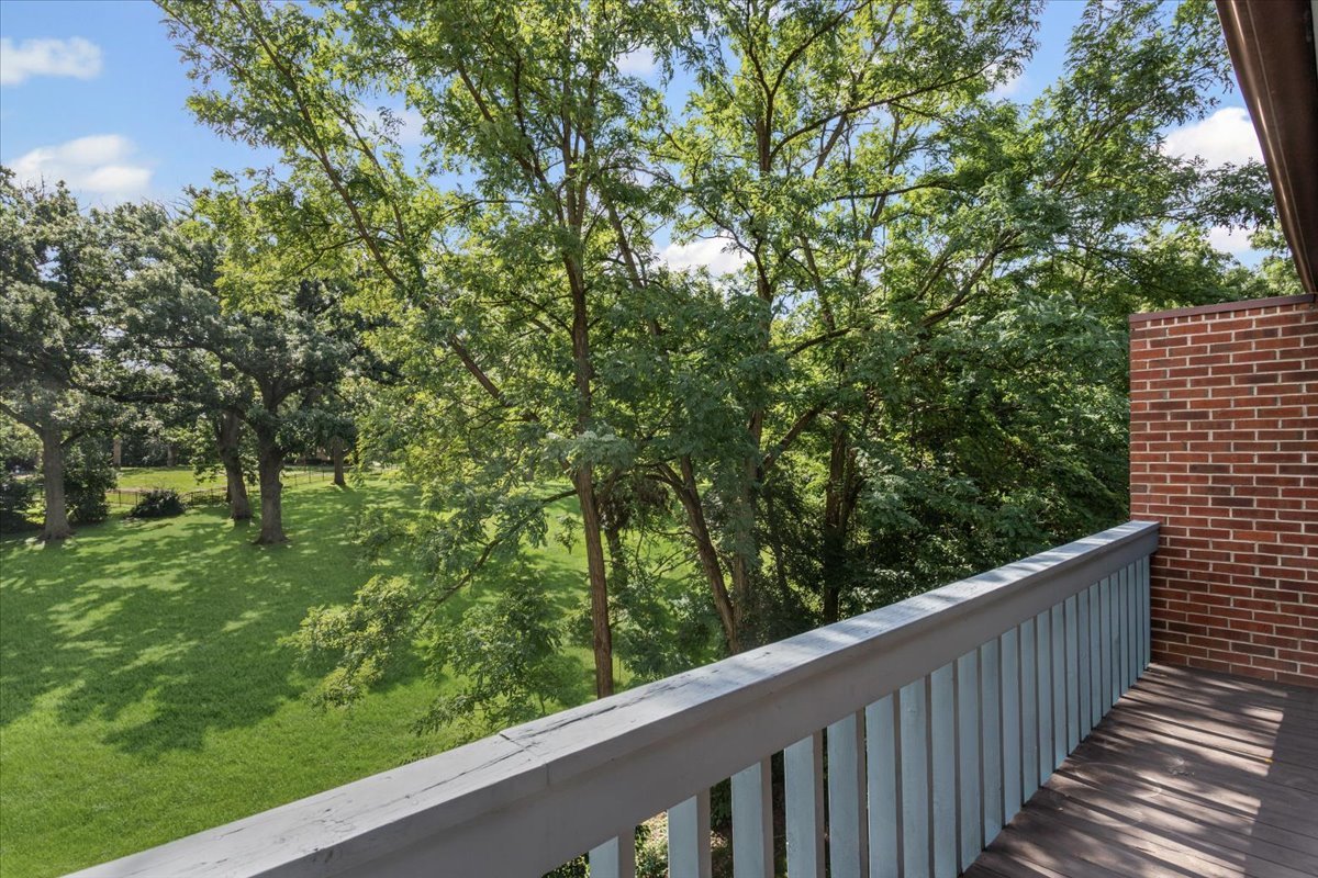 5355 Newport Drive #4-6C, Lisle, IL 60532