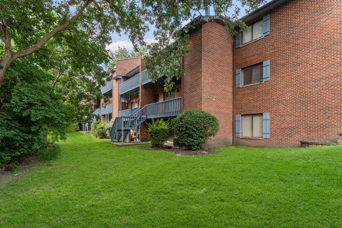 5355 Newport Drive #4-6C, Lisle, IL 60532