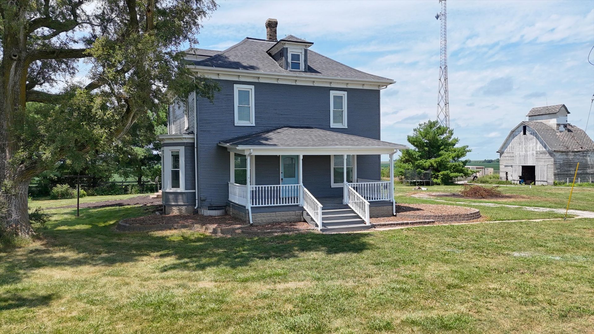 10714 N 3300 East Road, Arrowsmith, IL 61722