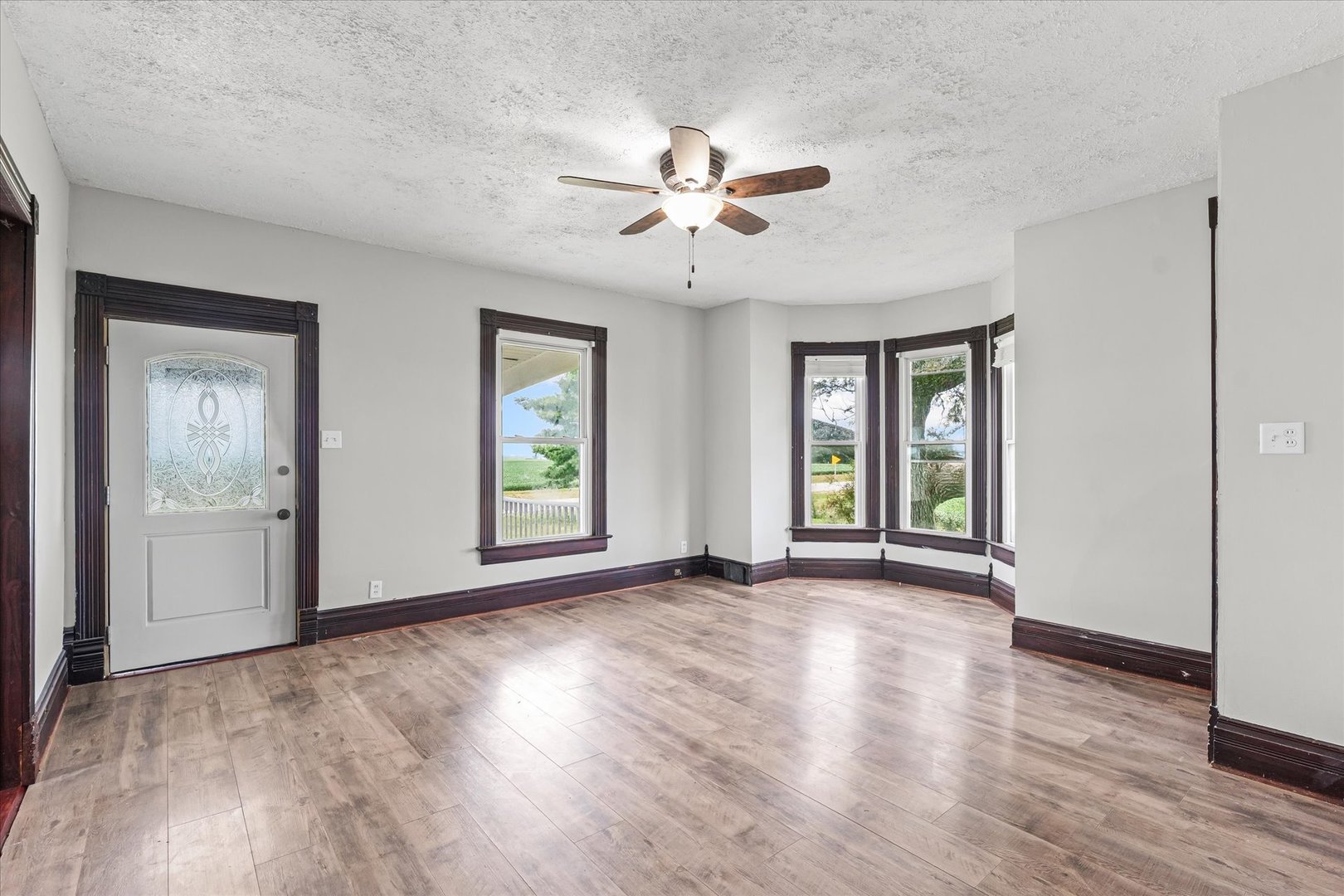 10714 N 3300 East Road, Arrowsmith, IL 61722