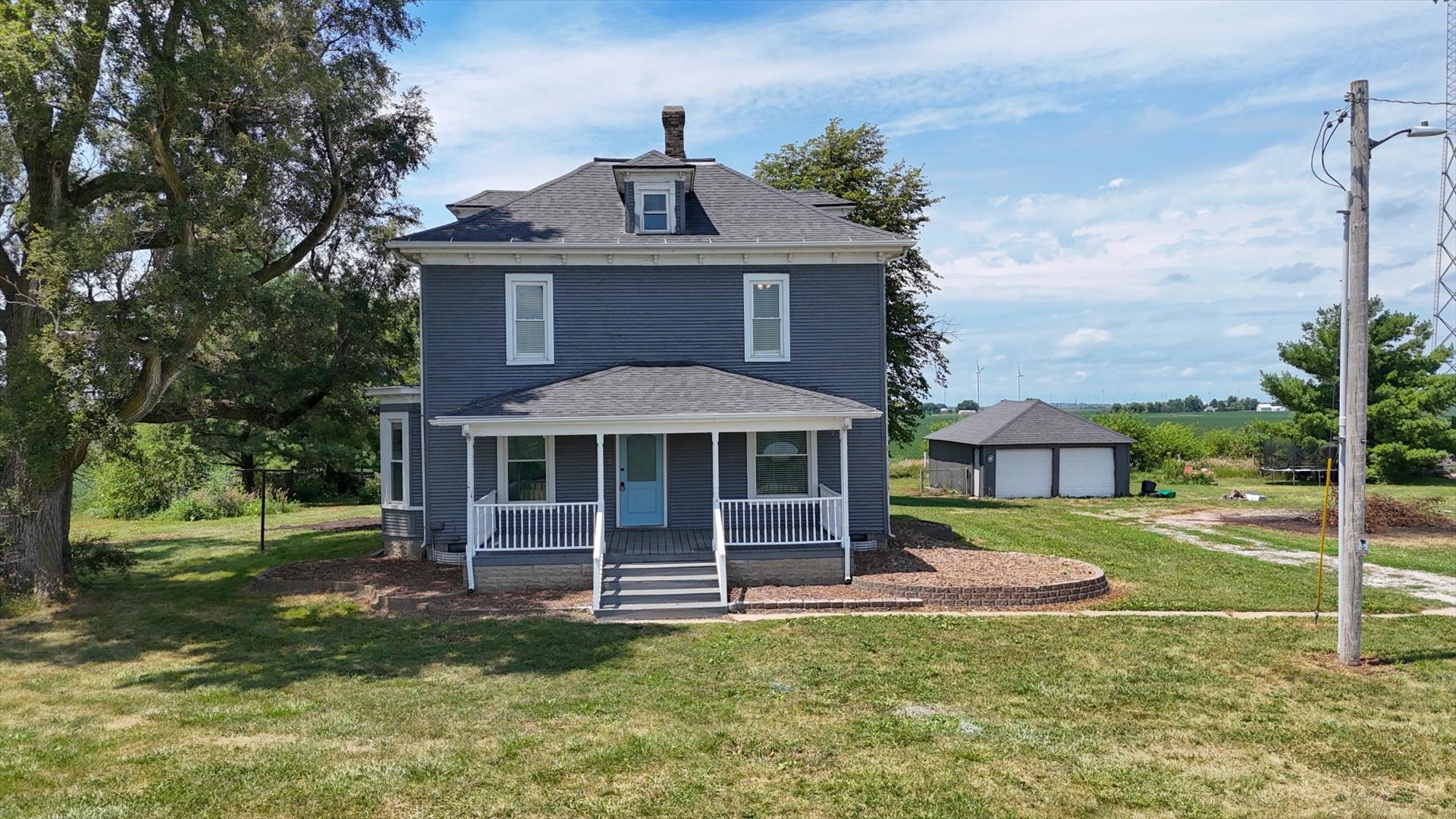 10714 N 3300 East Road, Arrowsmith, IL 61722