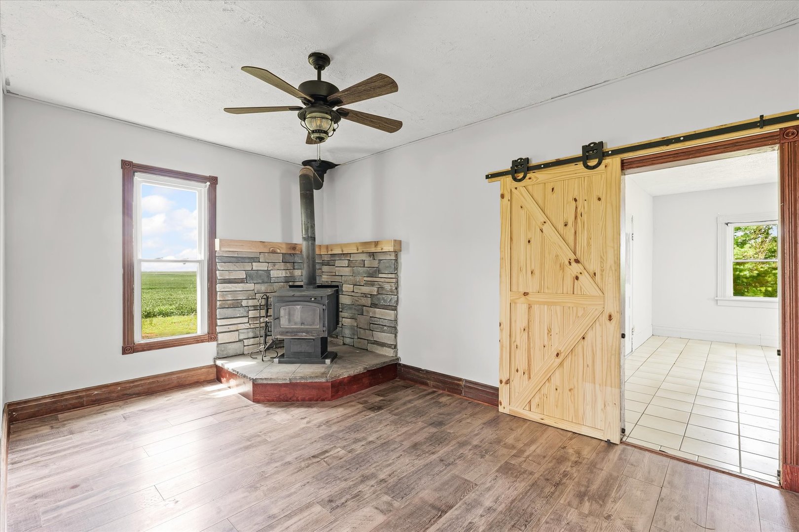 10714 N 3300 East Road, Arrowsmith, IL 61722