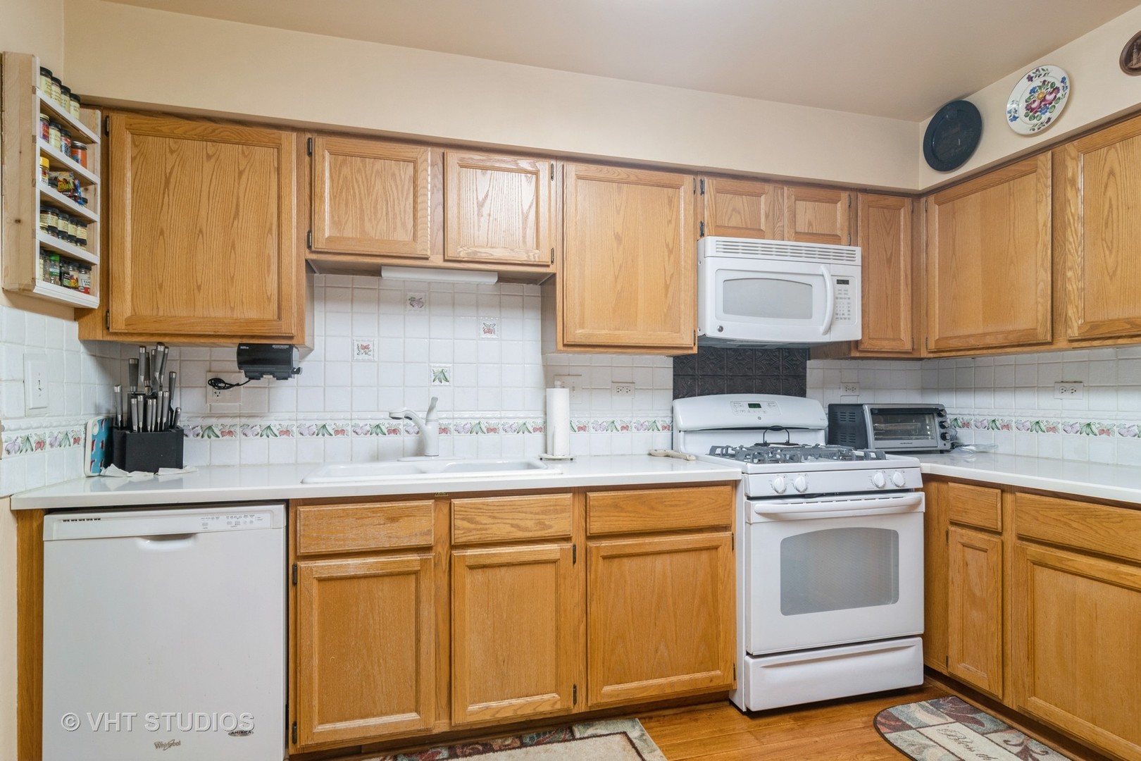 2133 Coldspring Road, Arlington Heights, IL 60004