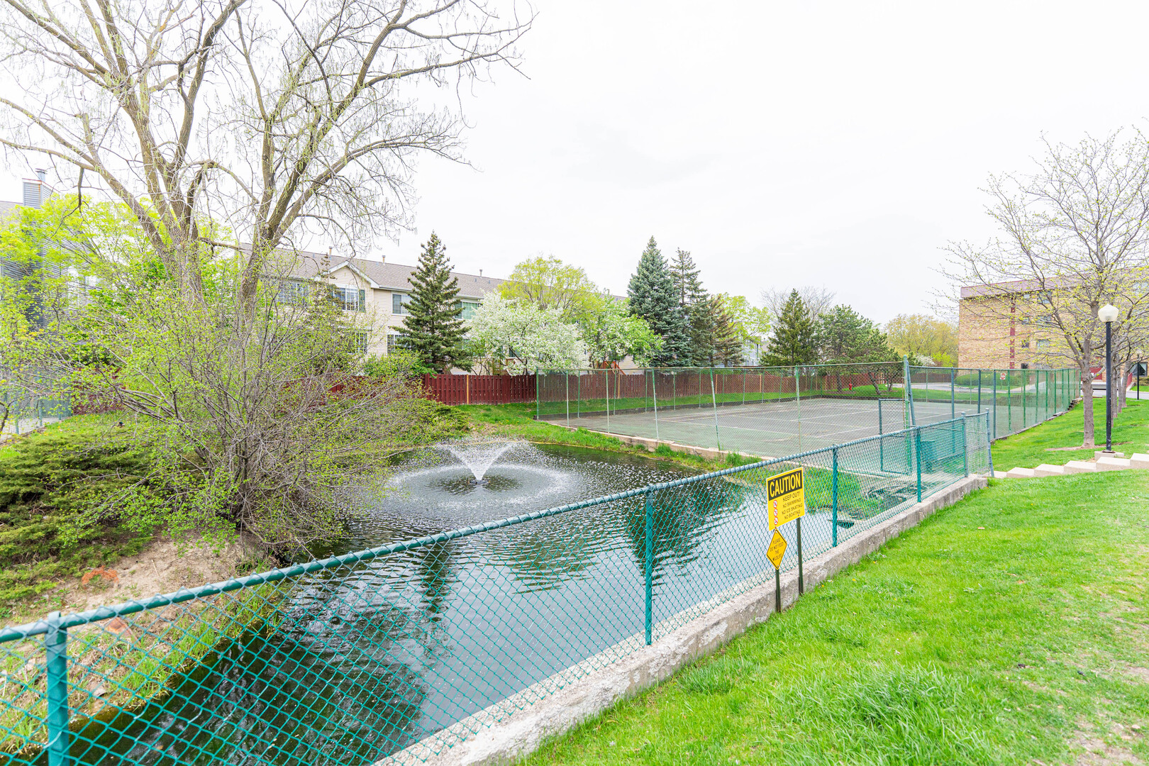 5550 Astor Lane #123, Rolling Meadows, IL 60008