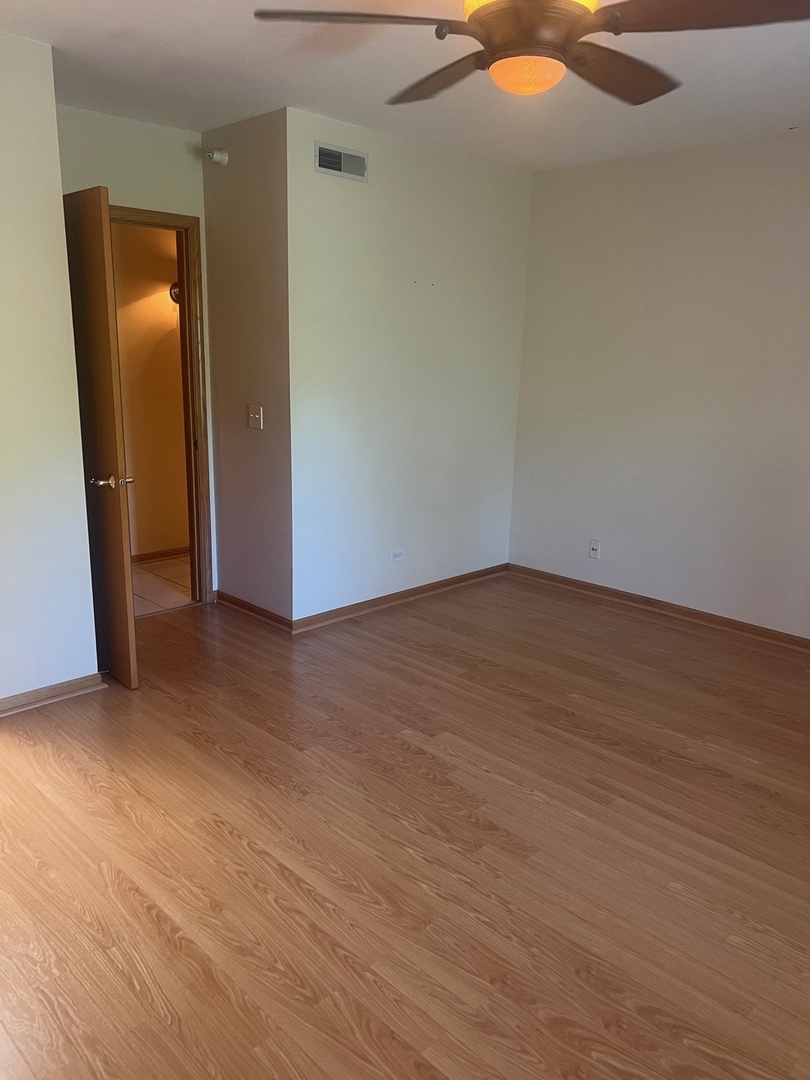 460 S NORTHWEST Highway #409, Park Ridge, IL 60068