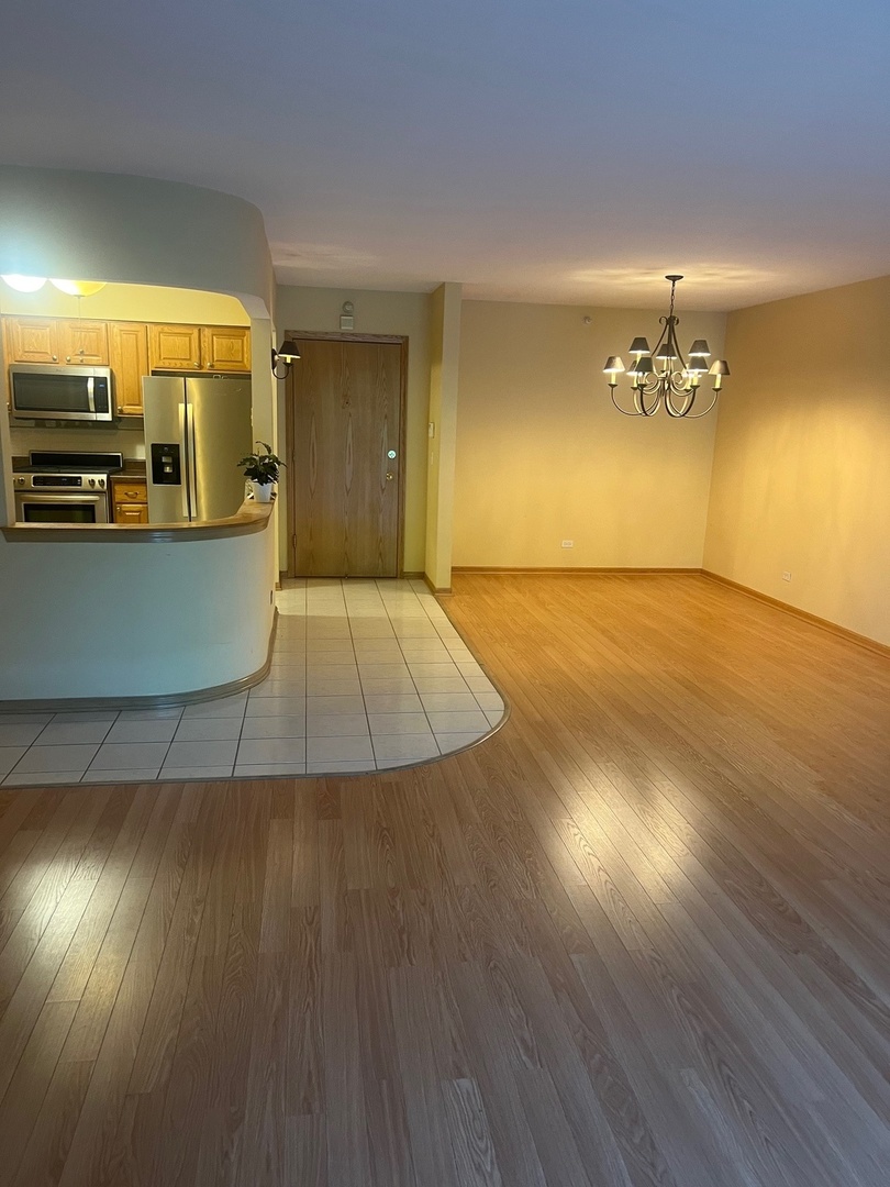460 S NORTHWEST Highway #409, Park Ridge, IL 60068