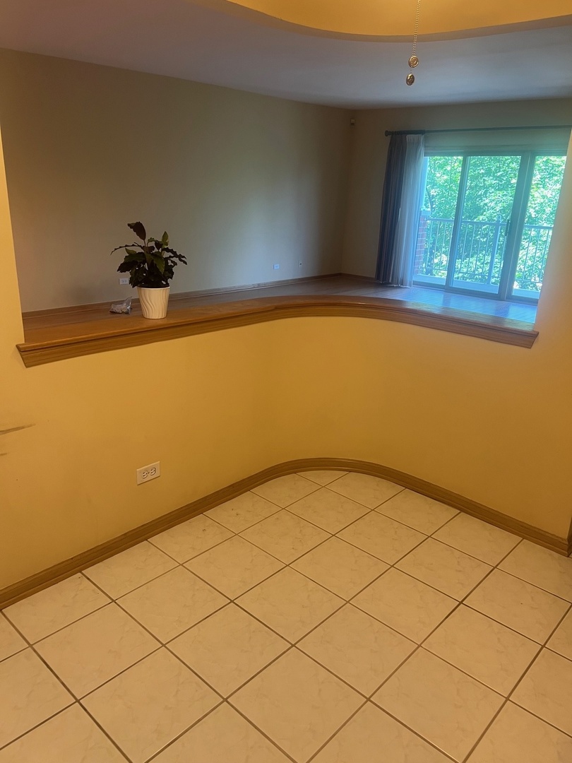 460 S NORTHWEST Highway #409, Park Ridge, IL 60068
