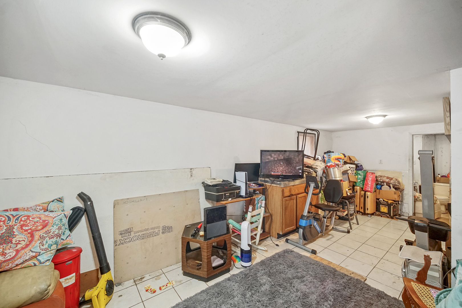 9620 S Exchange Avenue, Chicago, IL 60617