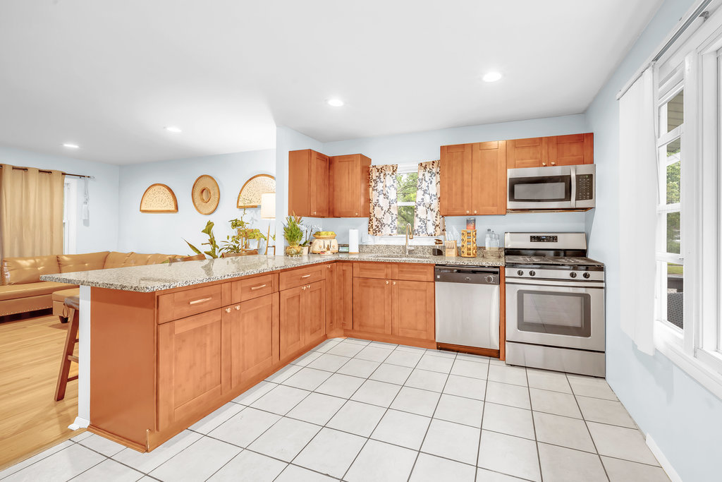 105 Indianwood Drive, Thornton, IL 60476