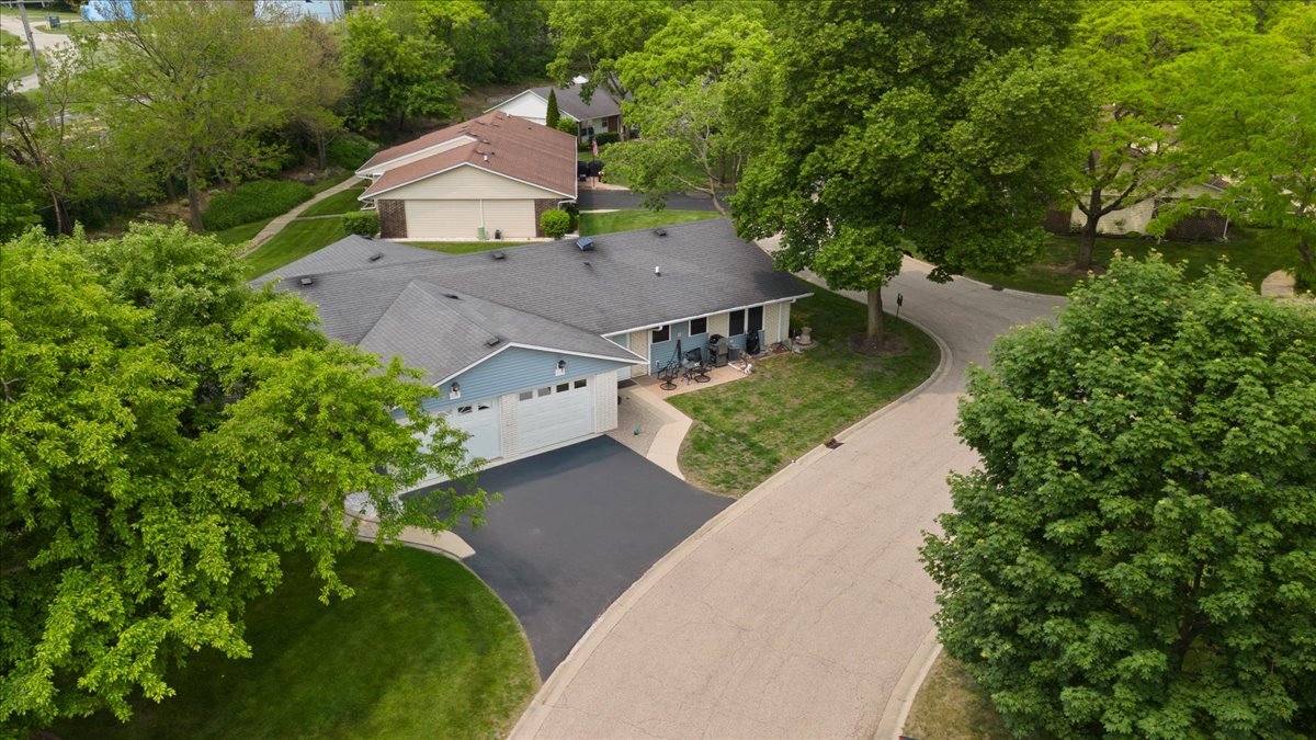7115 Lexington Lane #169, Fox Lake, IL 60020