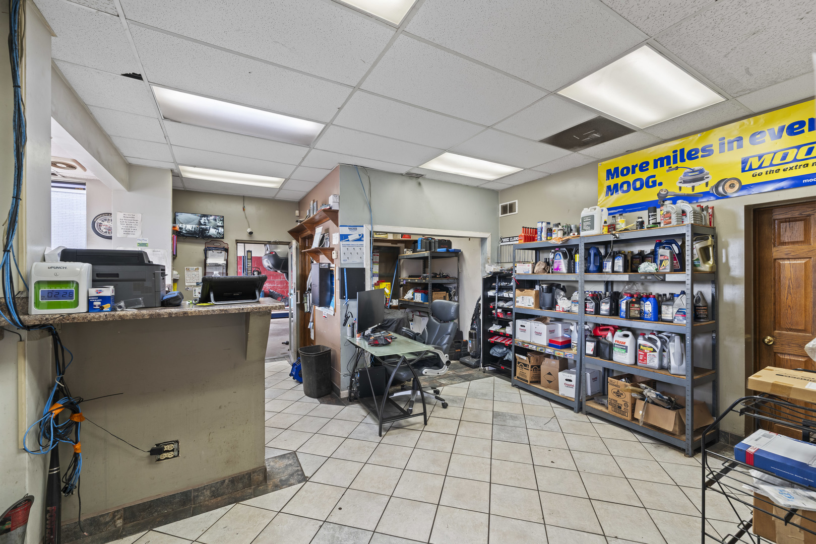 5351 S Pulaski Road, Chicago, IL 60632