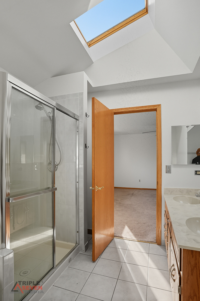 5013 180TH Street, Country Club Hills, IL 60478