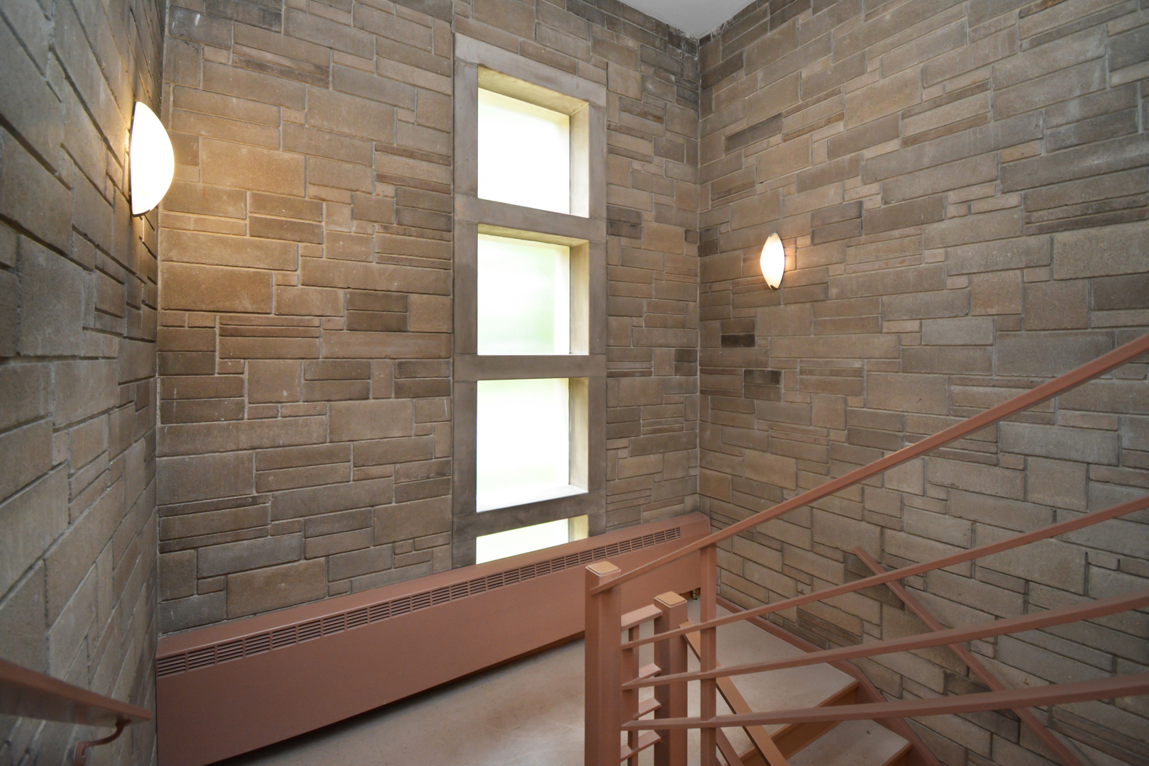 801 S Madison Street, Bloomington, IL 61701