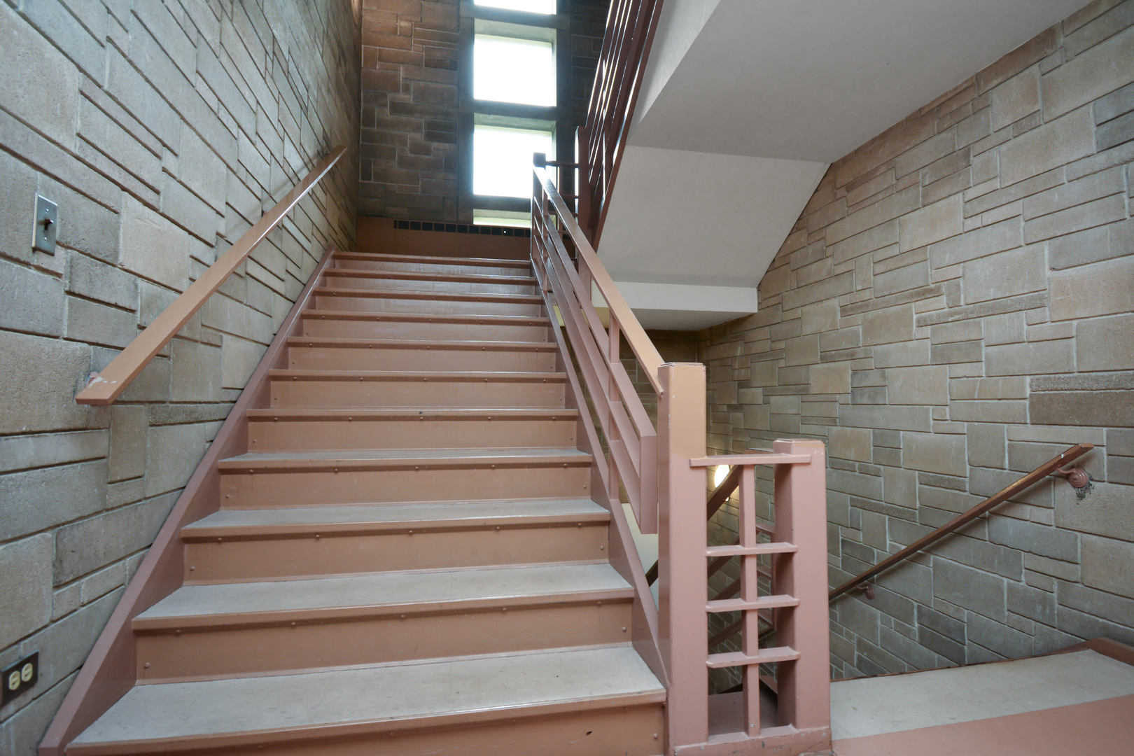 801 S Madison Street, Bloomington, IL 61701