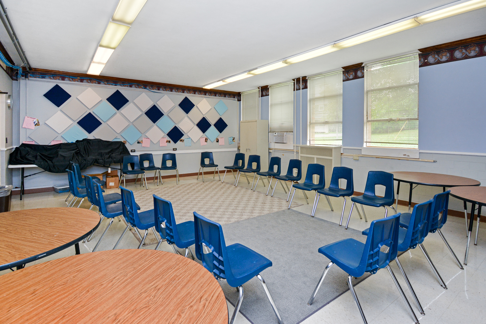 801 S Madison Street, Bloomington, IL 61701