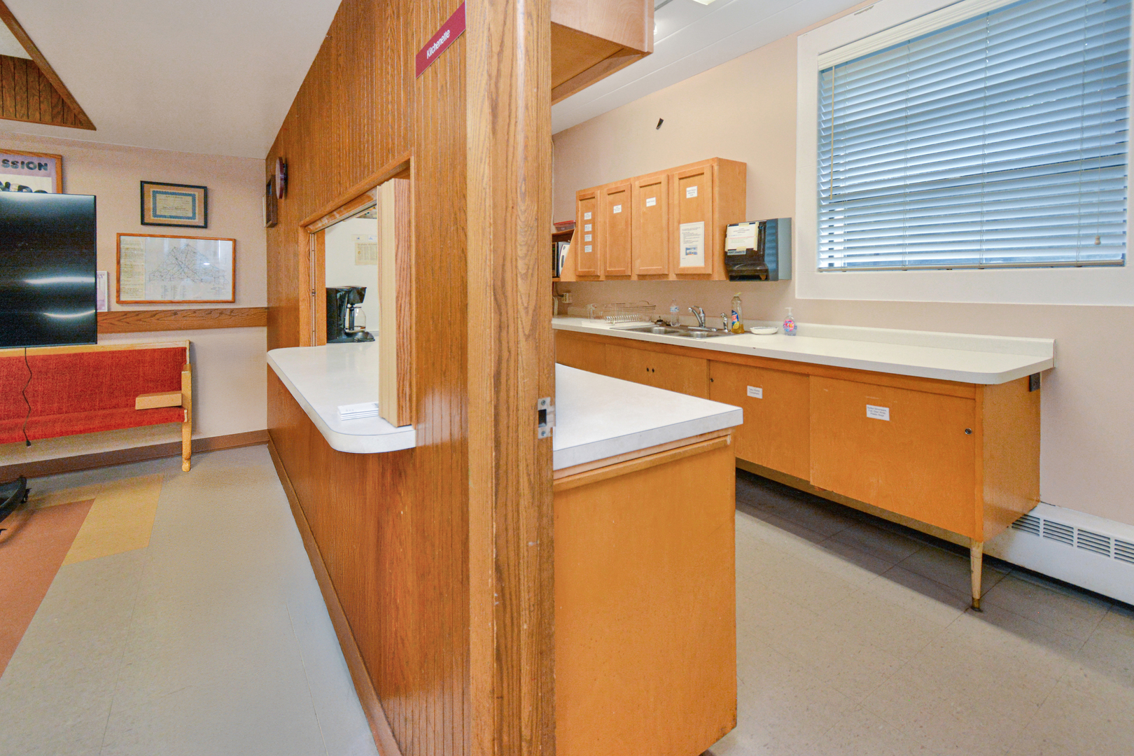 801 S Madison Street, Bloomington, IL 61701