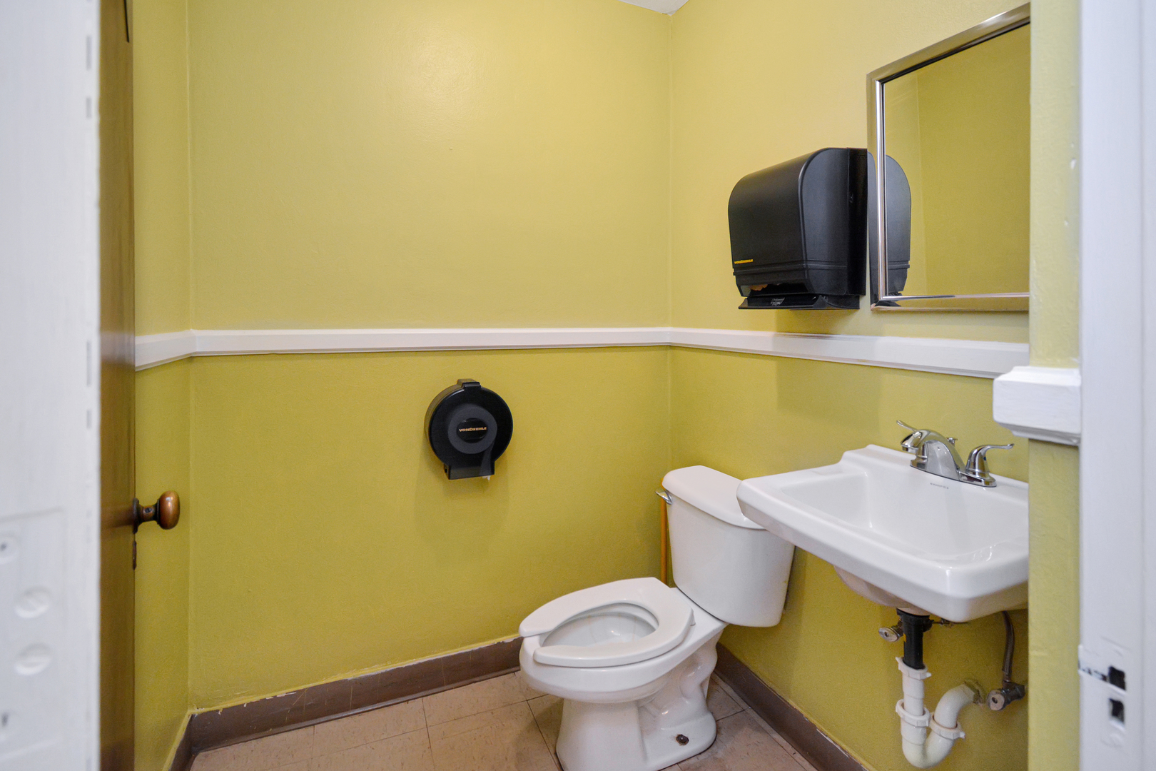 801 S Madison Street, Bloomington, IL 61701