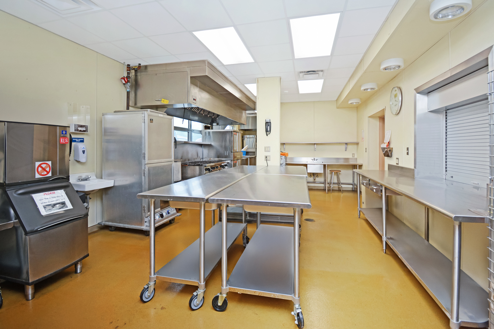 801 S Madison Street, Bloomington, IL 61701