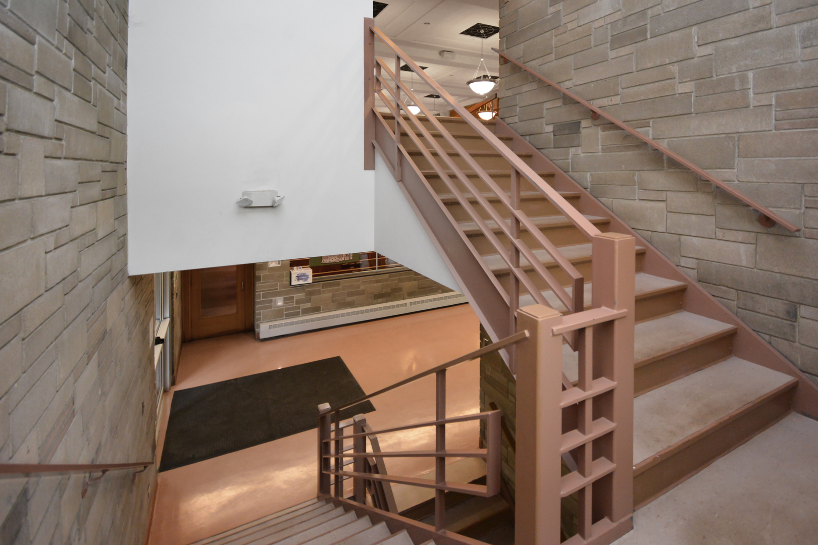 801 S Madison Street, Bloomington, IL 61701