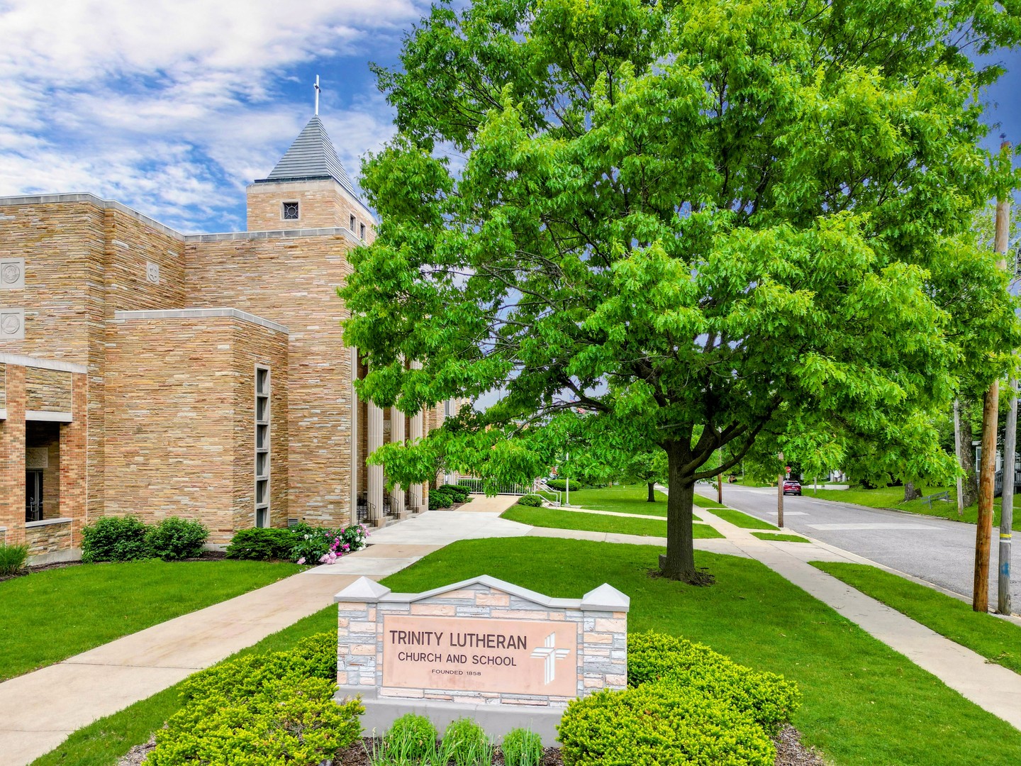 801 S Madison Street, Bloomington, IL 61701