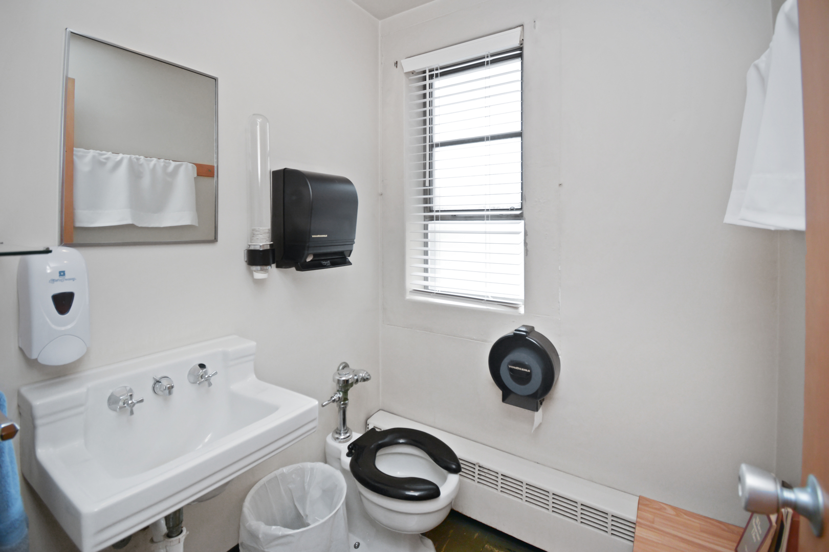 801 S Madison Street, Bloomington, IL 61701