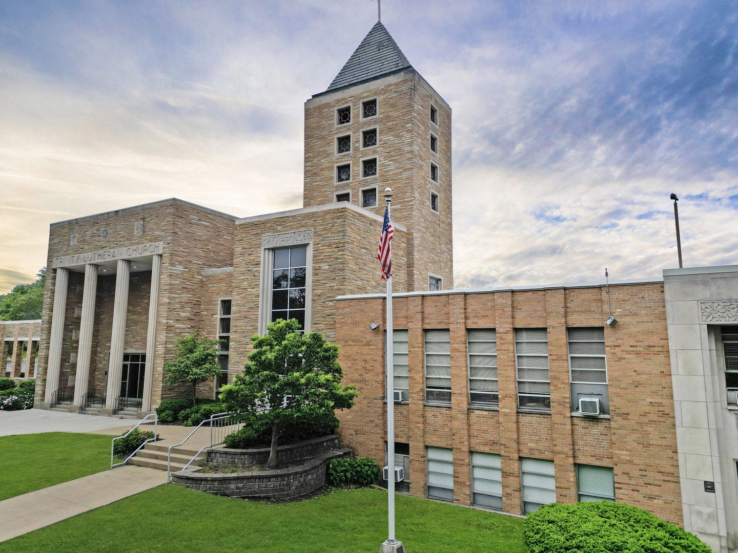 801 S Madison Street, Bloomington, IL 61701
