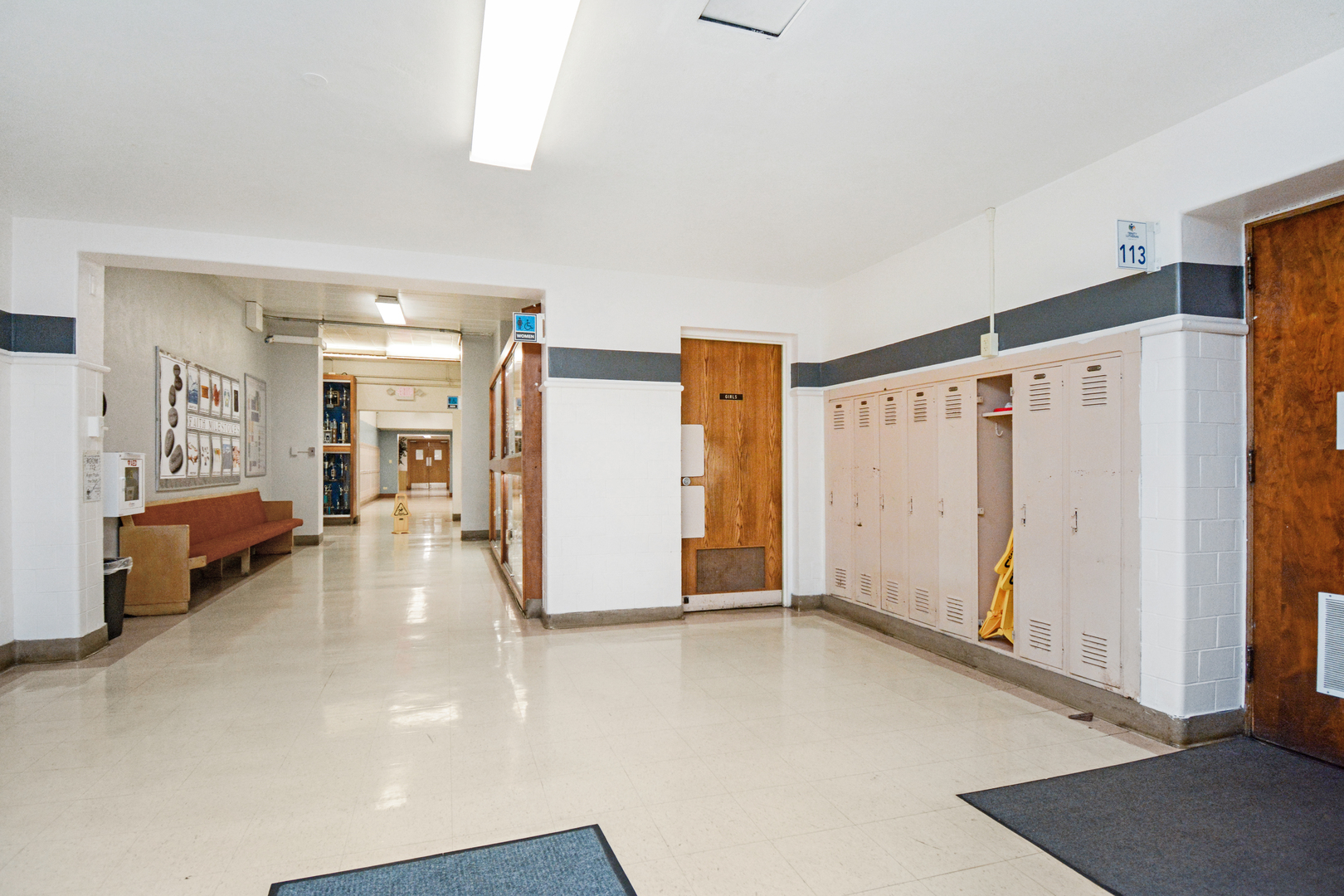 801 S Madison Street, Bloomington, IL 61701