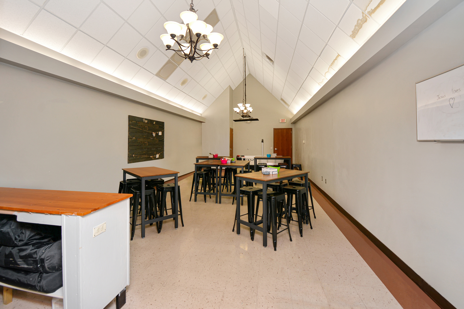 801 S Madison Street, Bloomington, IL 61701