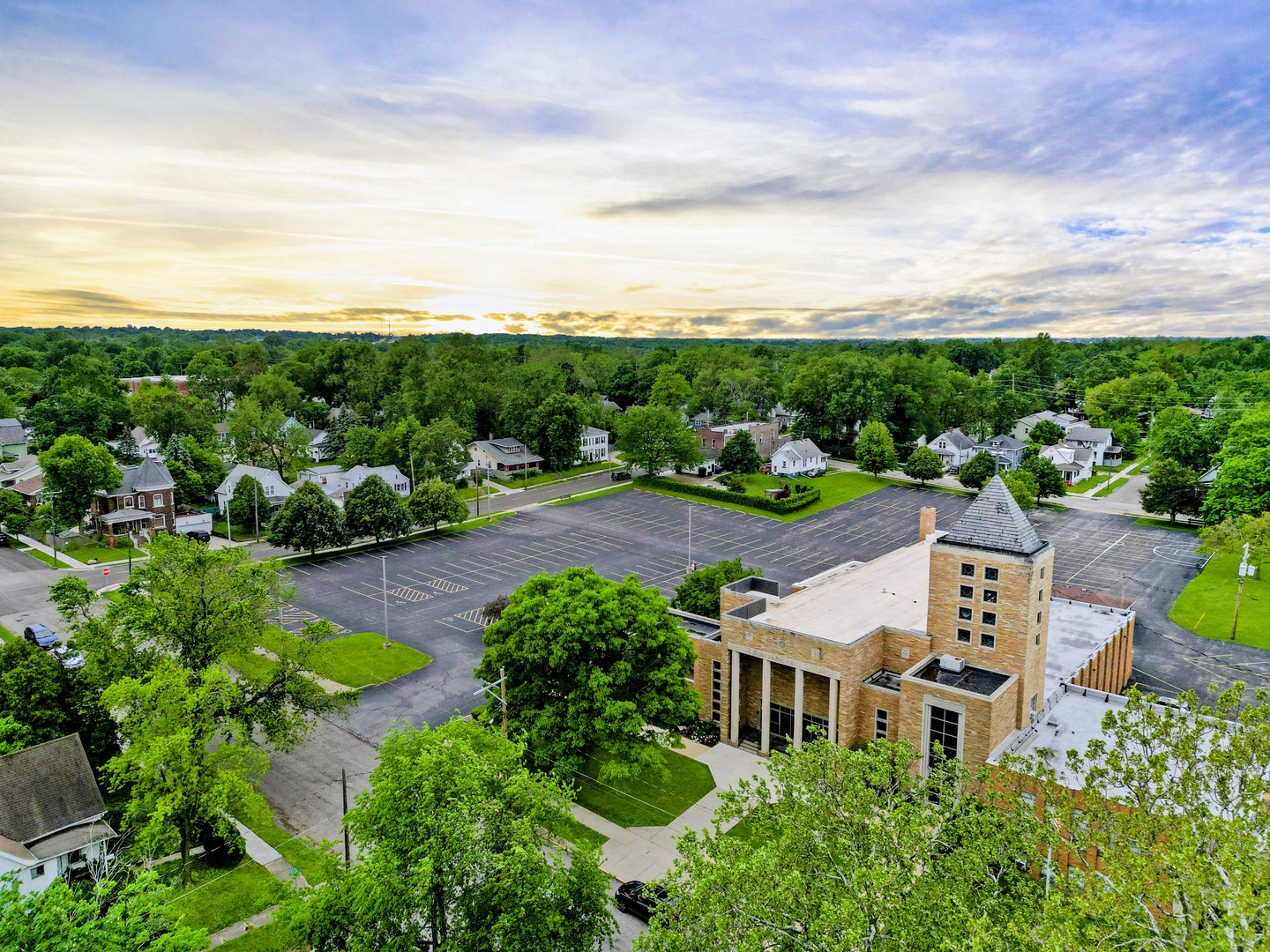 801 S Madison Street, Bloomington, IL 61701