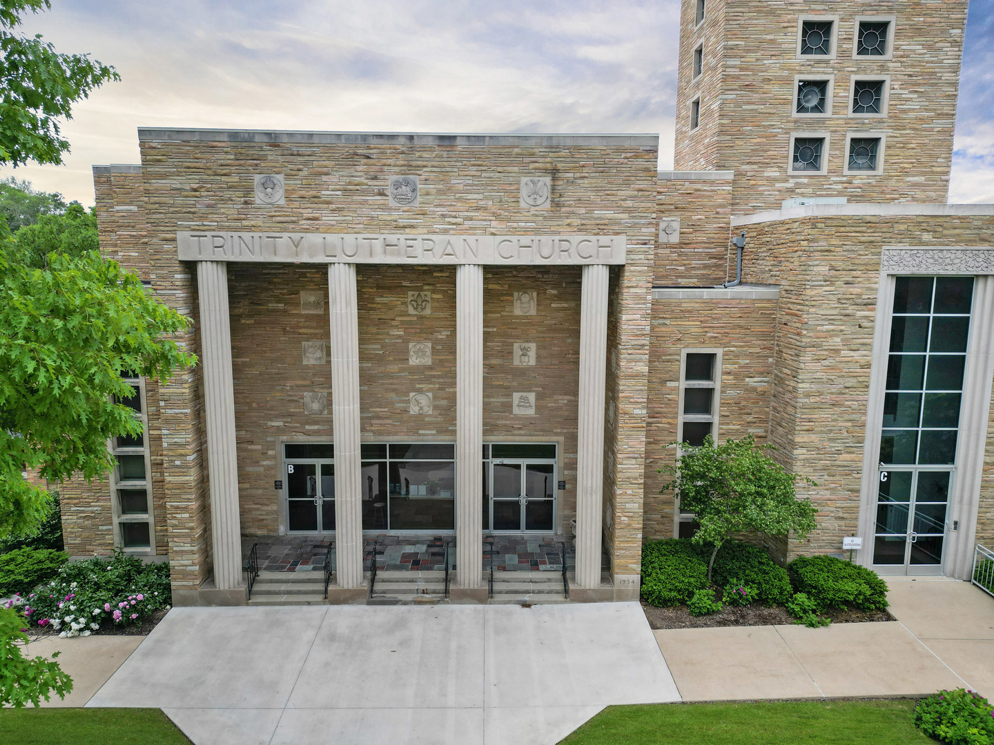 801 S Madison Street, Bloomington, IL 61701