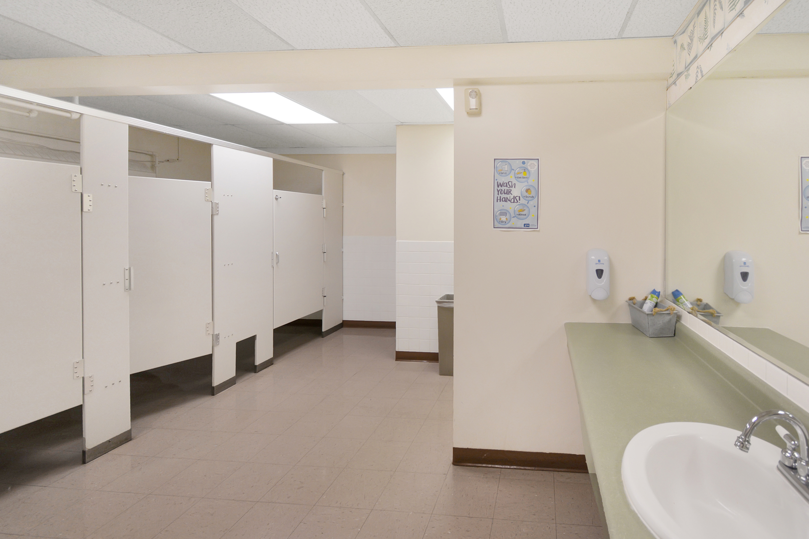 801 S Madison Street, Bloomington, IL 61701