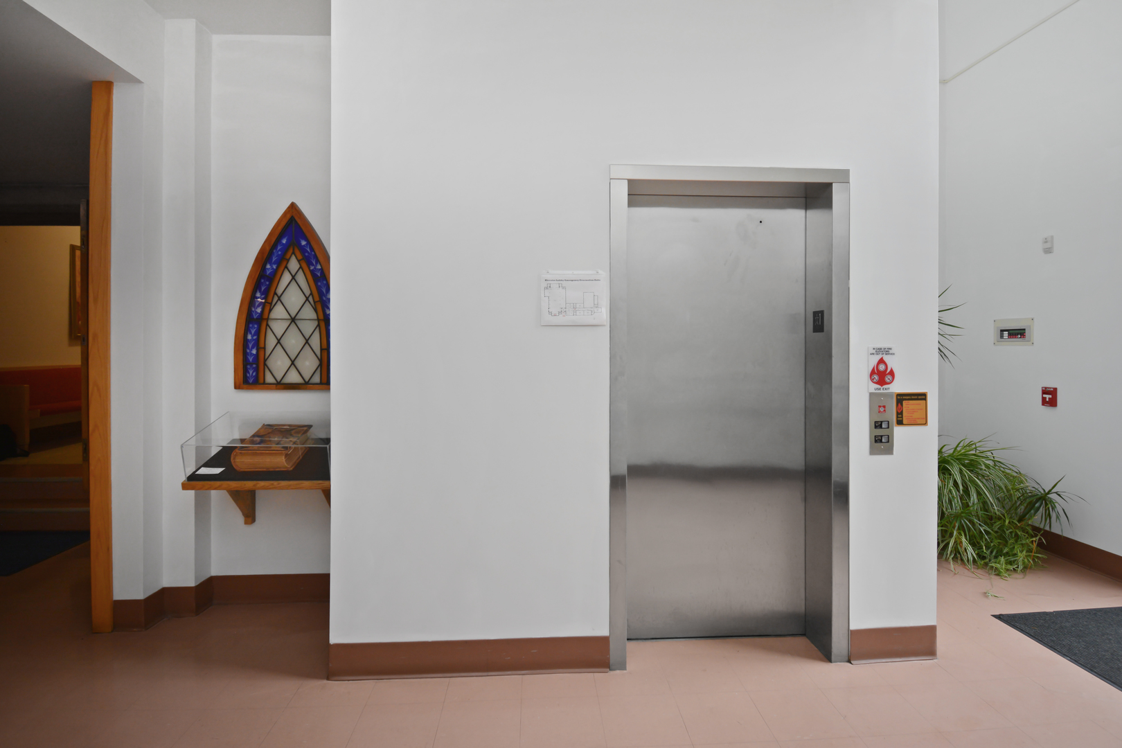 801 S Madison Street, Bloomington, IL 61701