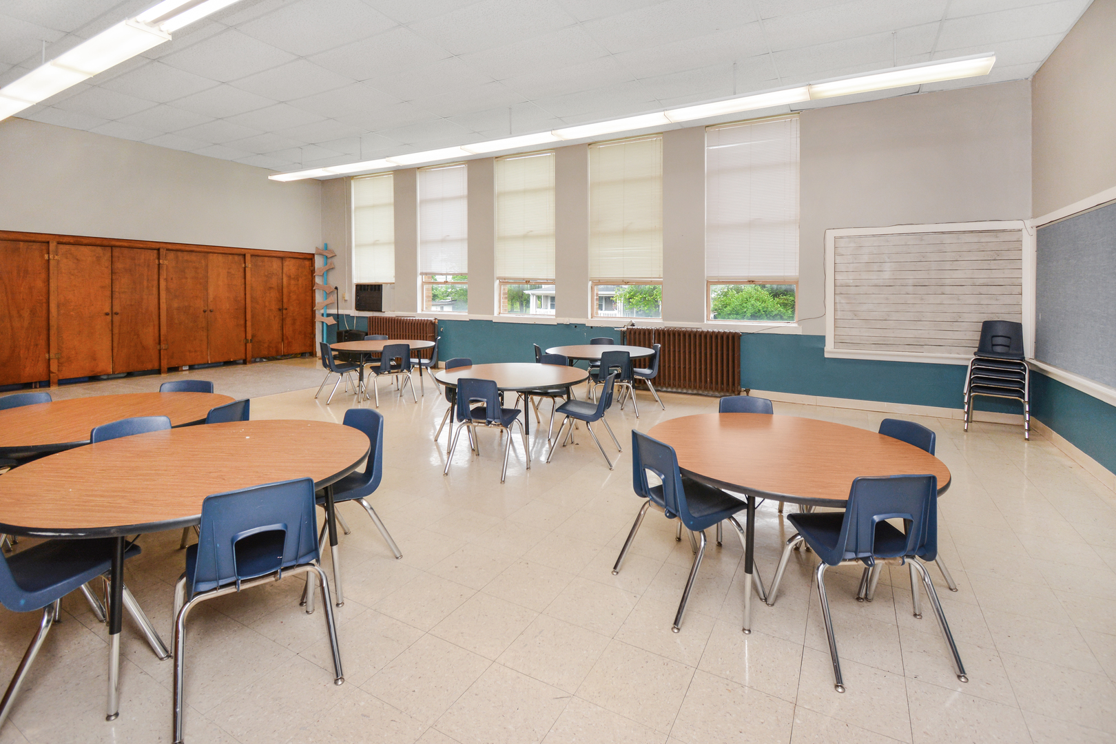 801 S Madison Street, Bloomington, IL 61701