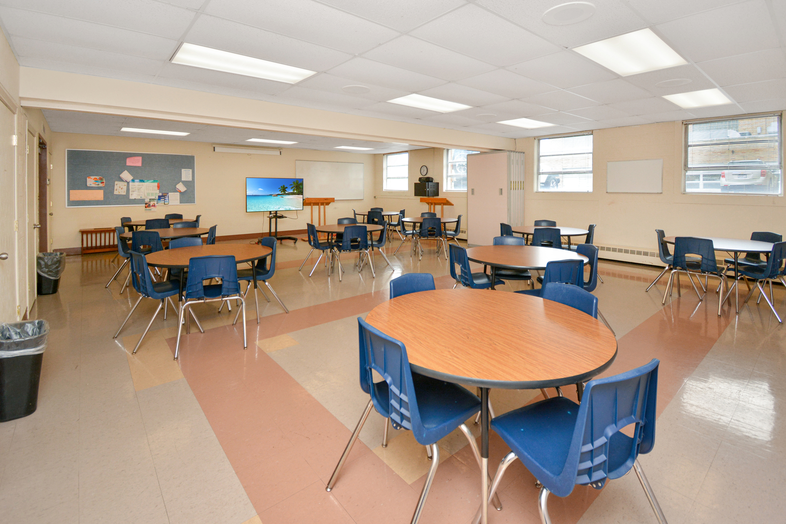 801 S Madison Street, Bloomington, IL 61701