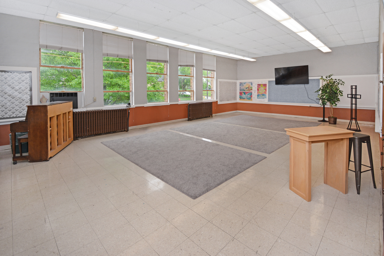 801 S Madison Street, Bloomington, IL 61701