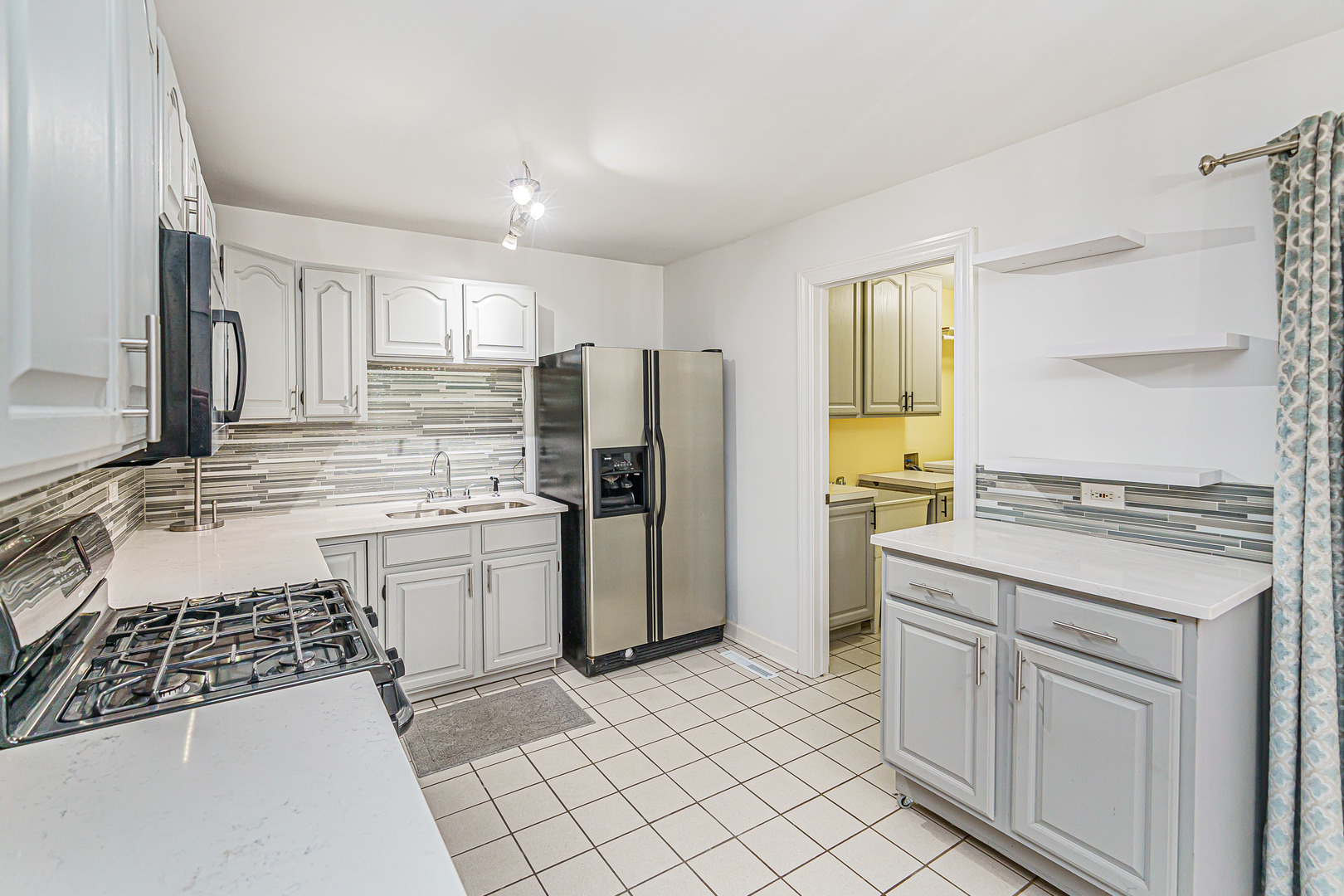 620 Orton Avenue, Wauconda, IL 60084