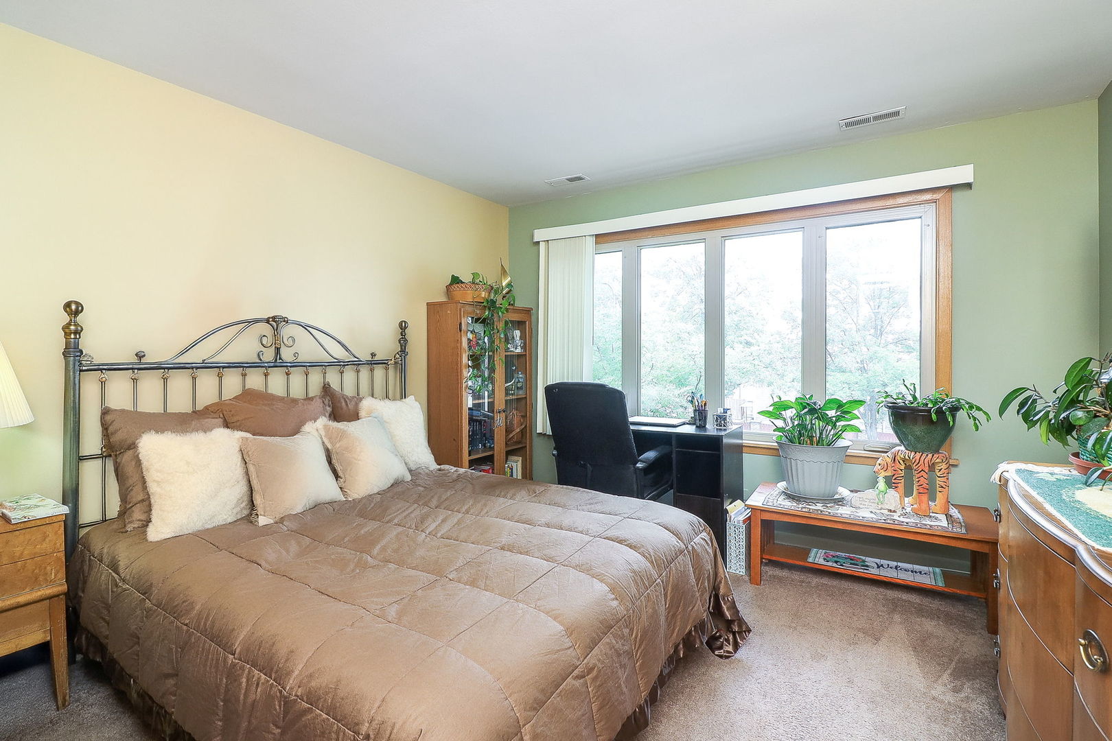 10048 S Pulaski Road #2B, Oak Lawn, IL 60453