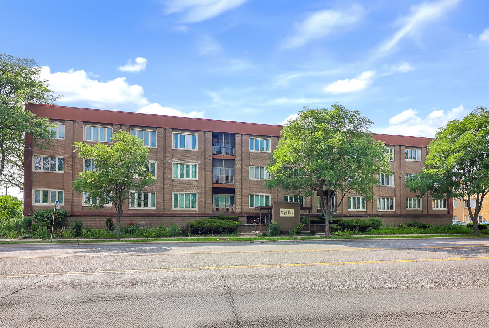 10048 S Pulaski Road #2B, Oak Lawn, IL 60453