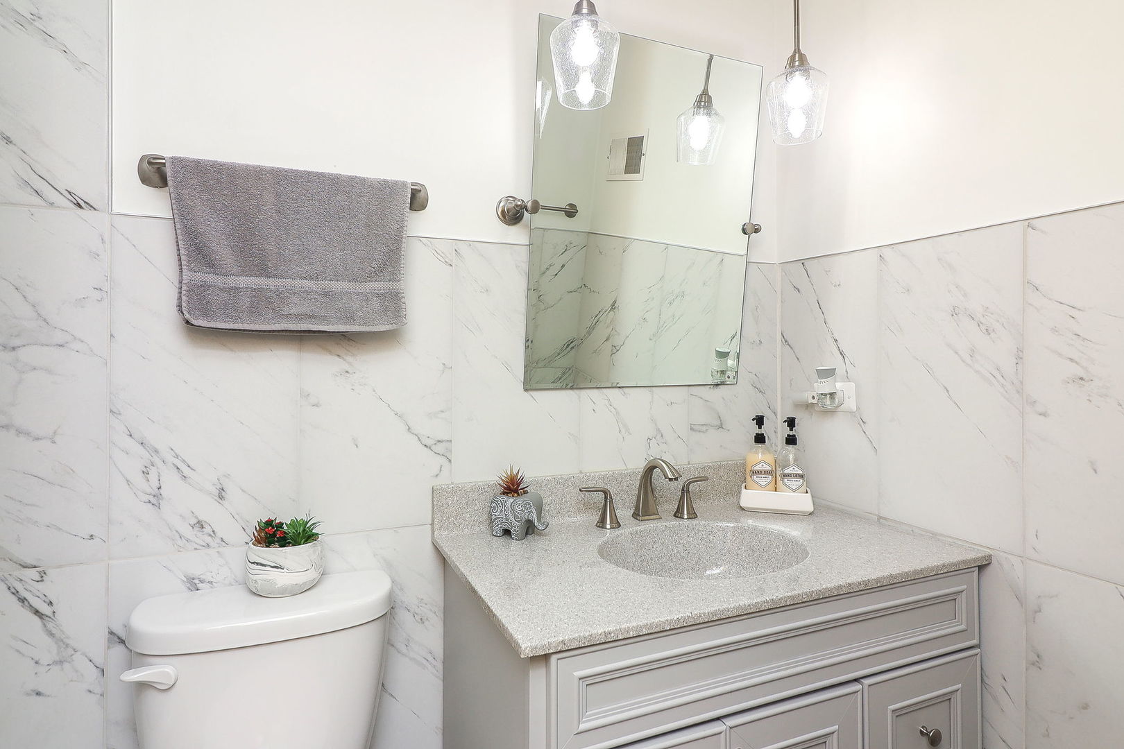 10048 S Pulaski Road #2B, Oak Lawn, IL 60453