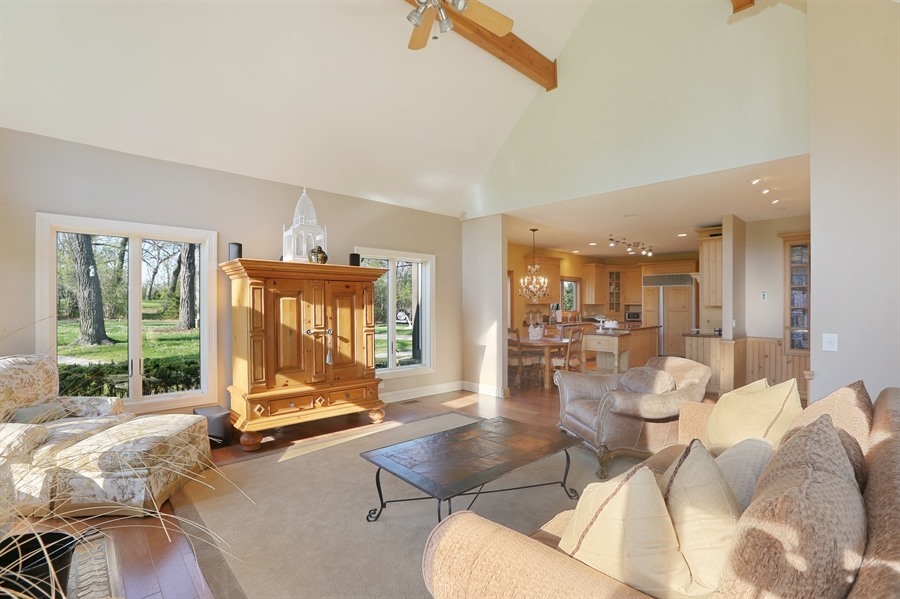 8100 S County Line Road, Burr Ridge, IL 60527