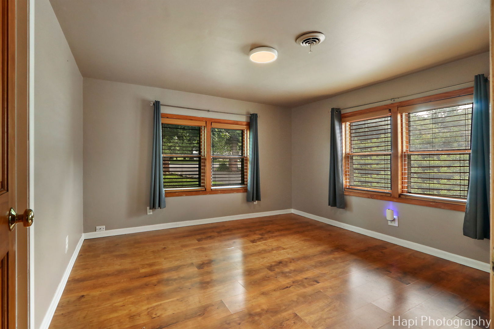 26735 W Il Route 173, Antioch, IL 60002
