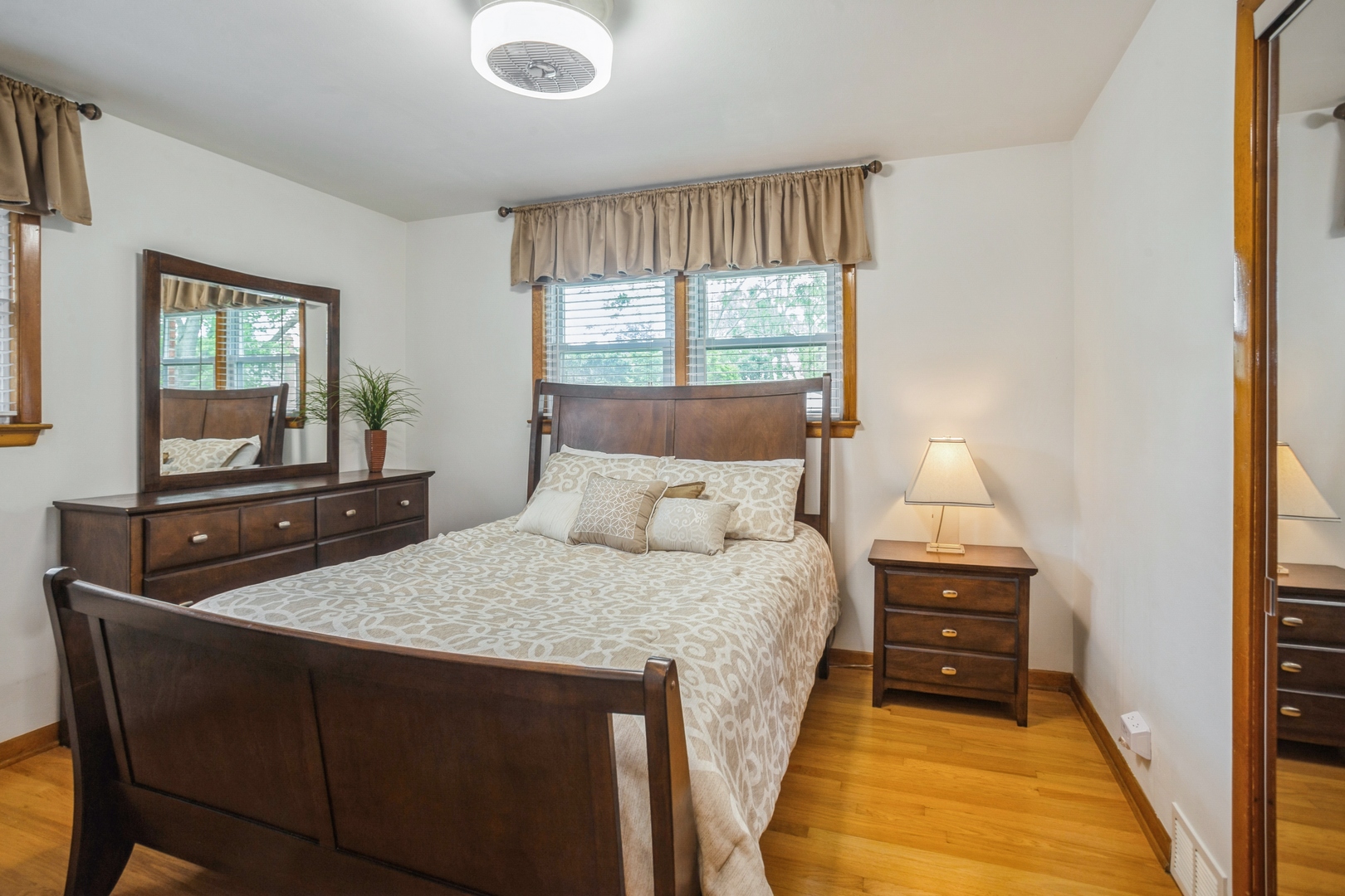 430 Florian Drive, Des Plaines, IL 60016