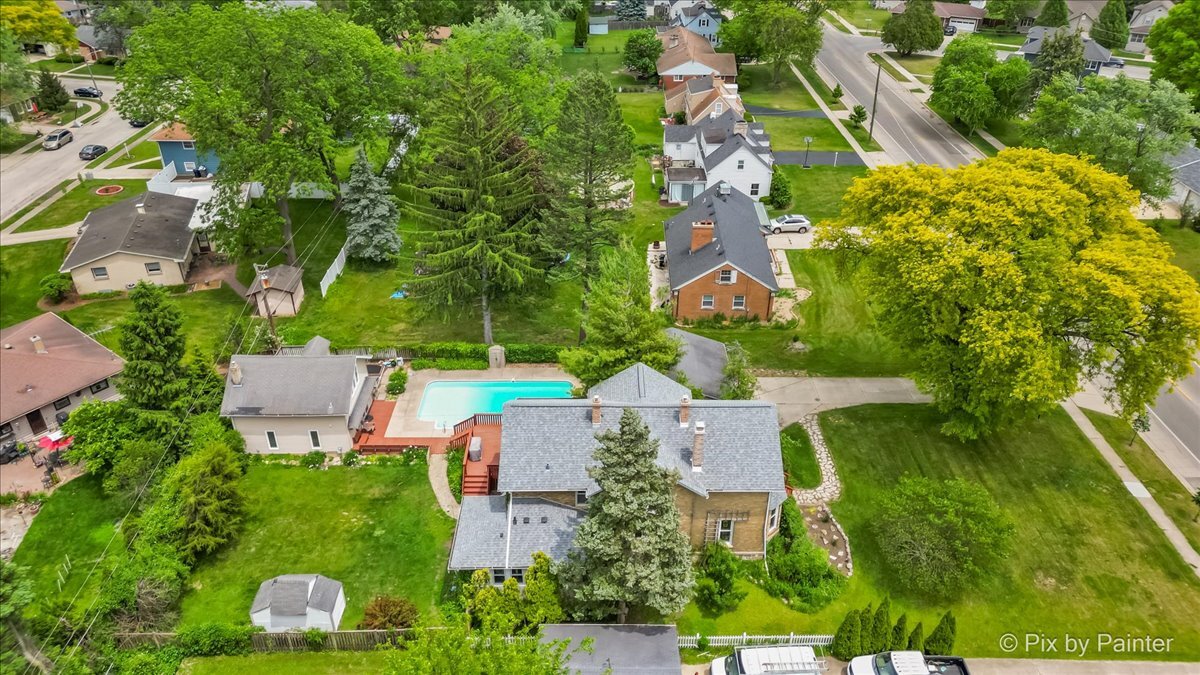 956 South Street, Elgin, IL 60123