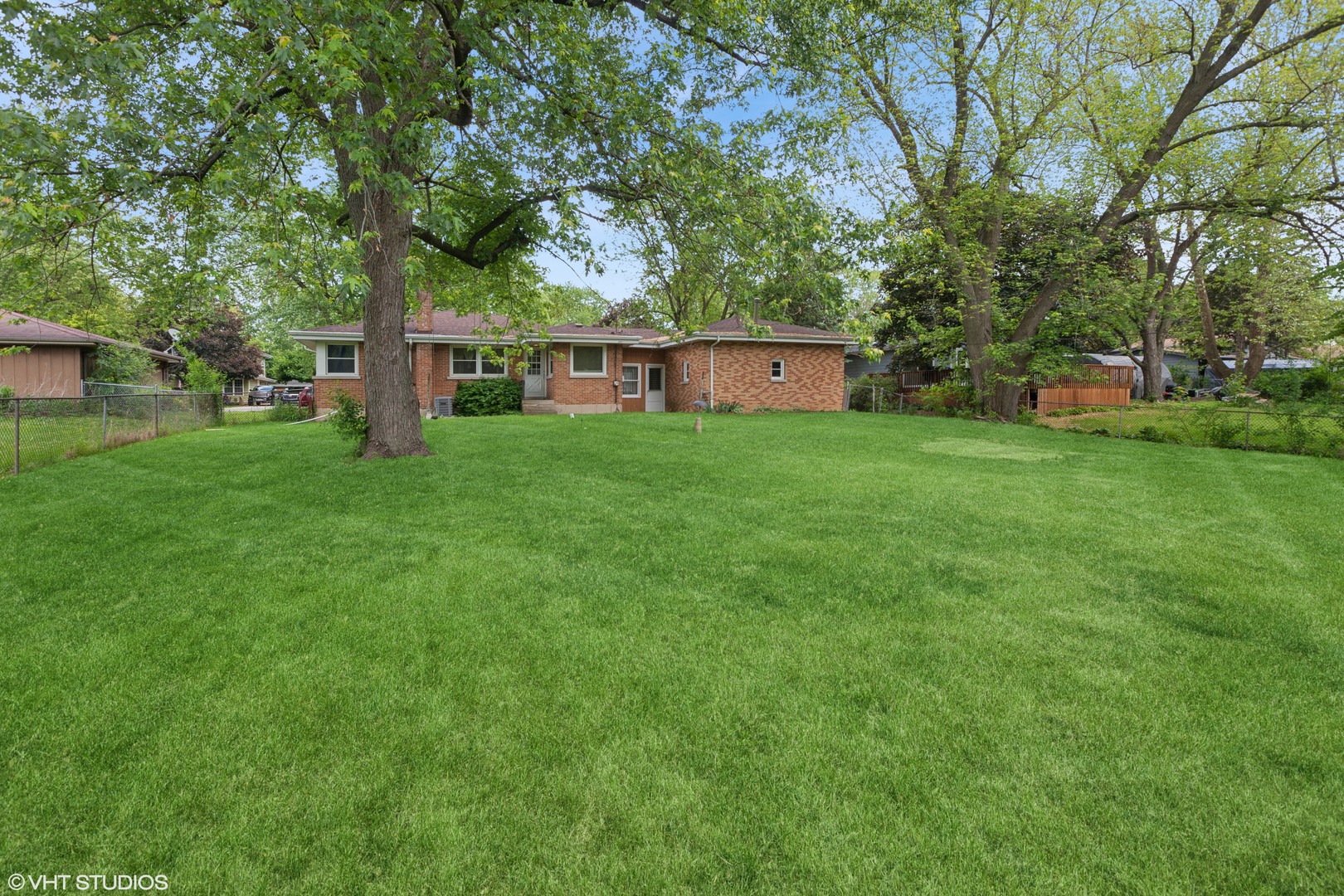 4N312 Kenwood Avenue, West Chicago, IL 60185